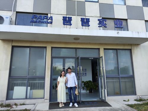 العلامة التجارية الأرجنتينية للآيس كريم ابتكرت مع إنتاج كرات الطاقة من خلال آلة بابا شنغهاي